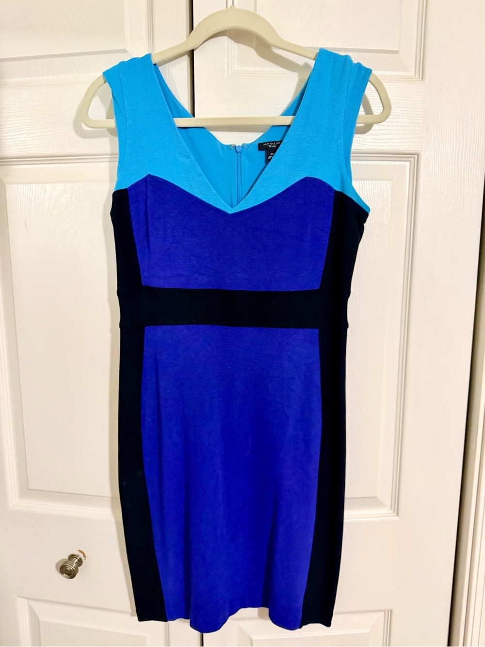 Ann Taylor Sleeveless Colorblock Blue Sheath Dress